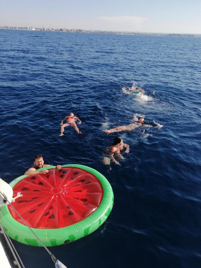 La Tua Stanza A Vela Sul Mare Hotel บารี ภายนอก รูปภาพ
