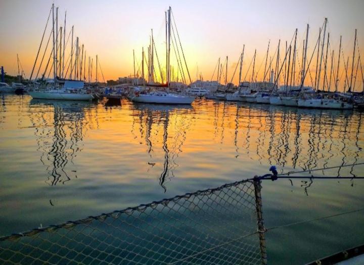 La Tua Stanza A Vela Sul Mare Hotel บารี ภายนอก รูปภาพ